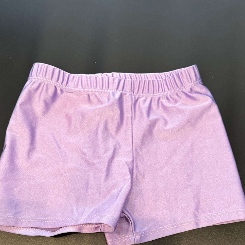 Girls Lavender tumbling shorts